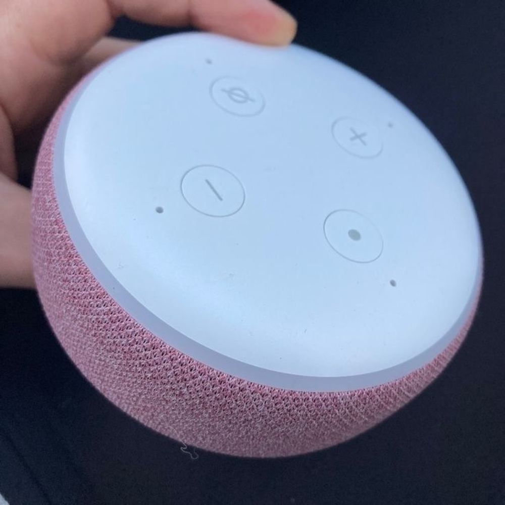 Amazon Essentials Smart Speaker - Pink and White